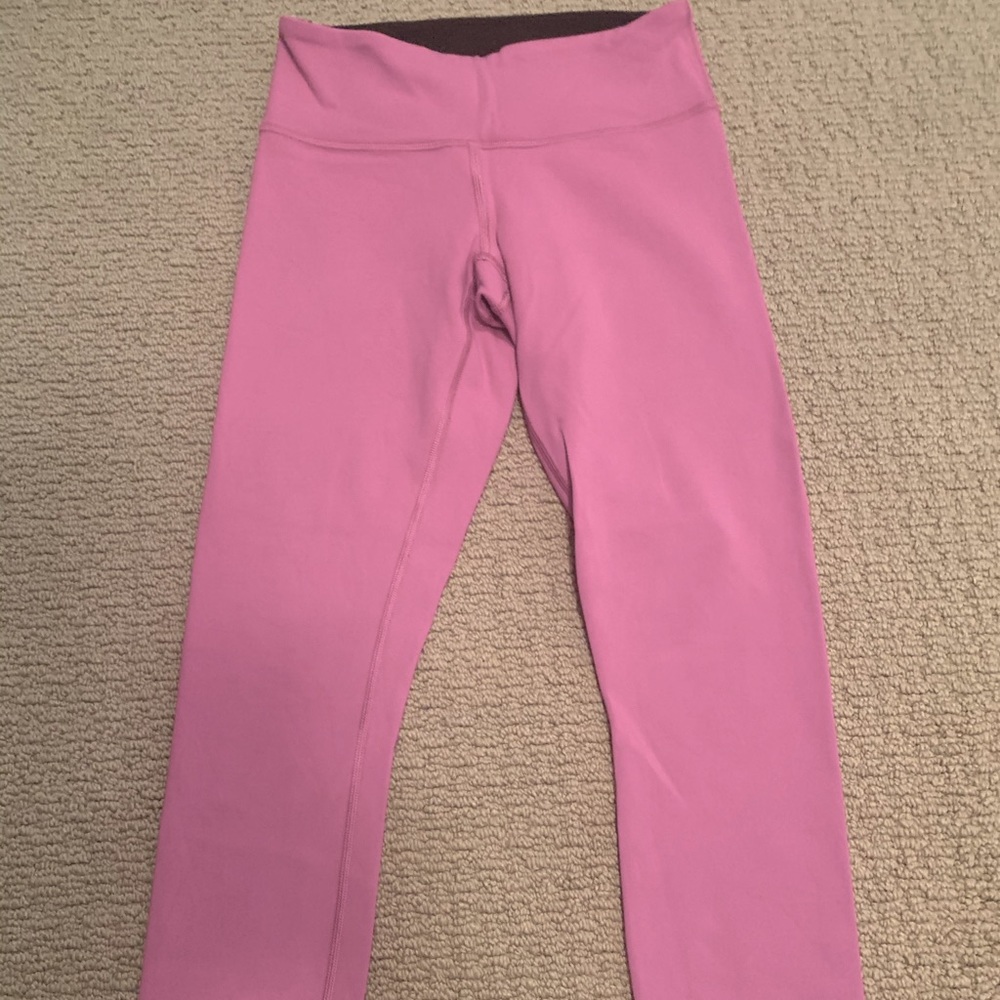 Lulu lemon capris